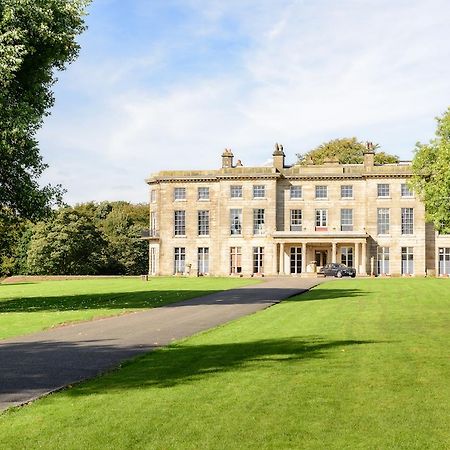 Haigh Hall Hotel Уиган Экстерьер фото
