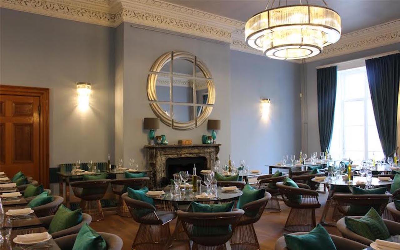Haigh Hall Hotel Уиган Экстерьер фото